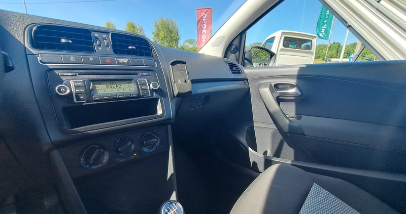 Volkswagen Polo cena 17900 przebieg: 168000, rok produkcji 2010 z Sępopol małe 254